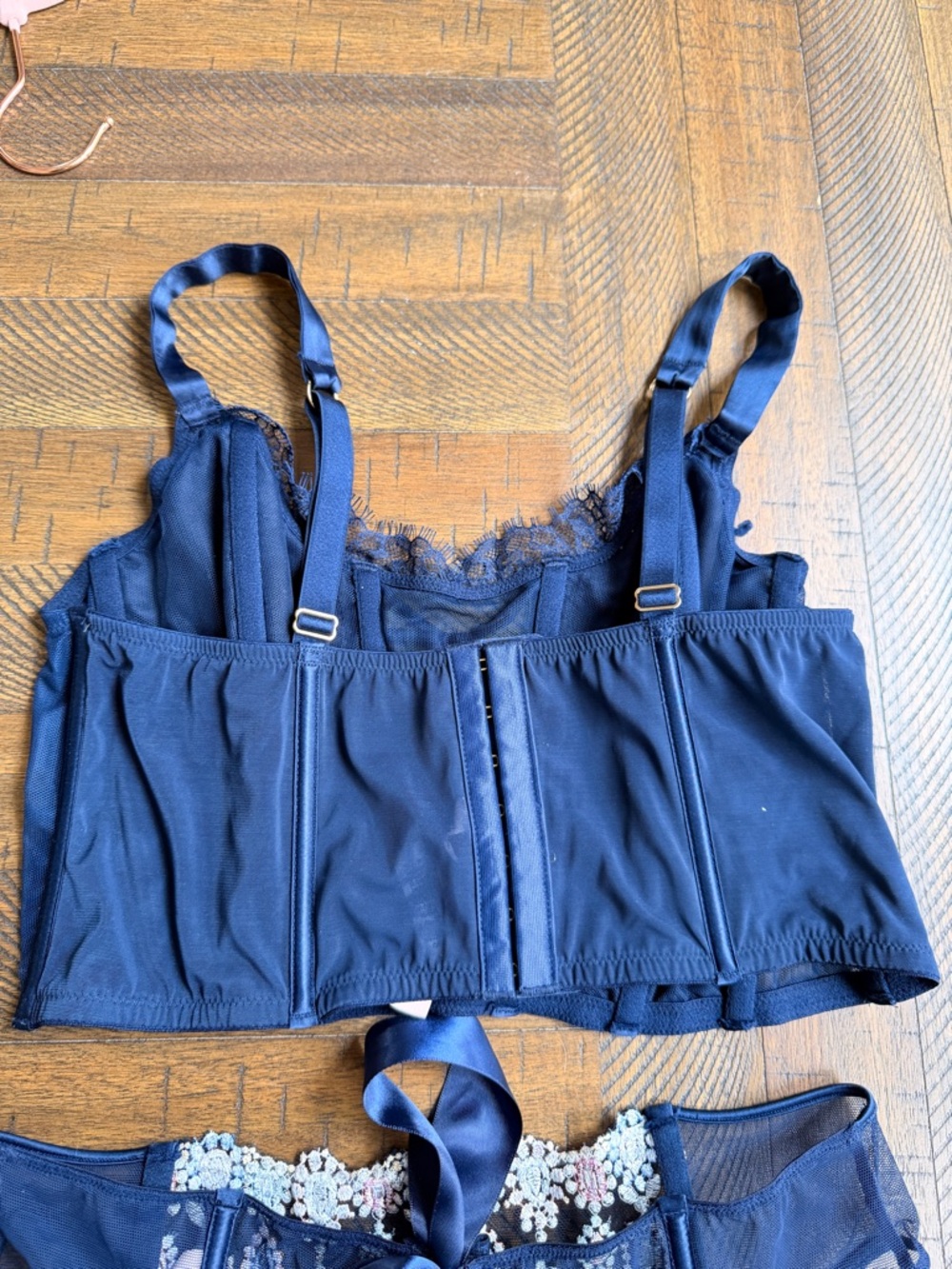 Victoria's Secret Navy Embroidered Lace-Up Bustier & Garter - Picture 7 of 12